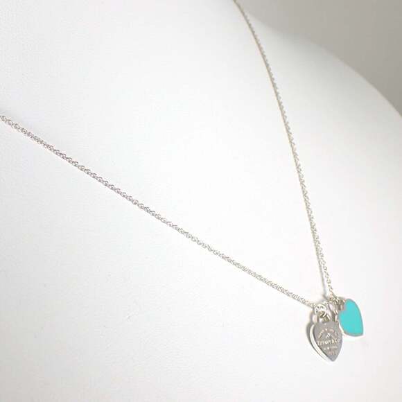 TIFFANY Authentic Silver Heart Necklace - Picture 4 of 10